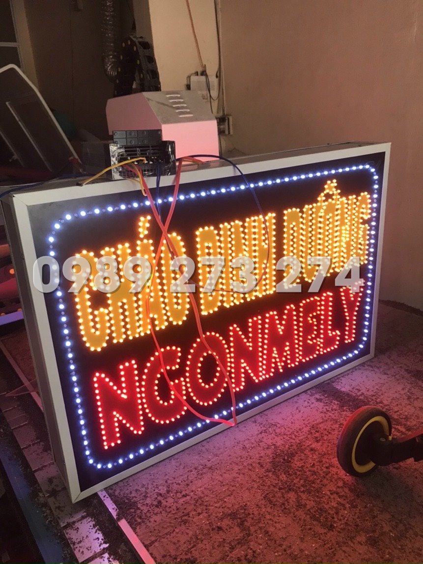 bảng hiệu hộp đèn