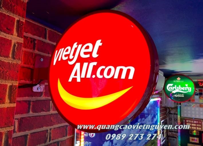 bảng hiệu quảng cáo