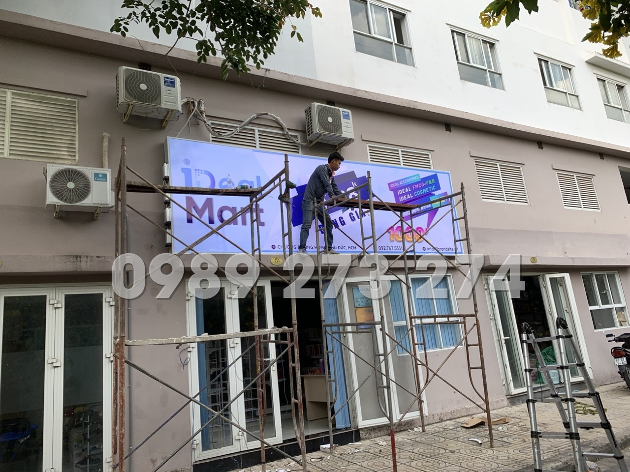 bảng hiệu hộp đèn