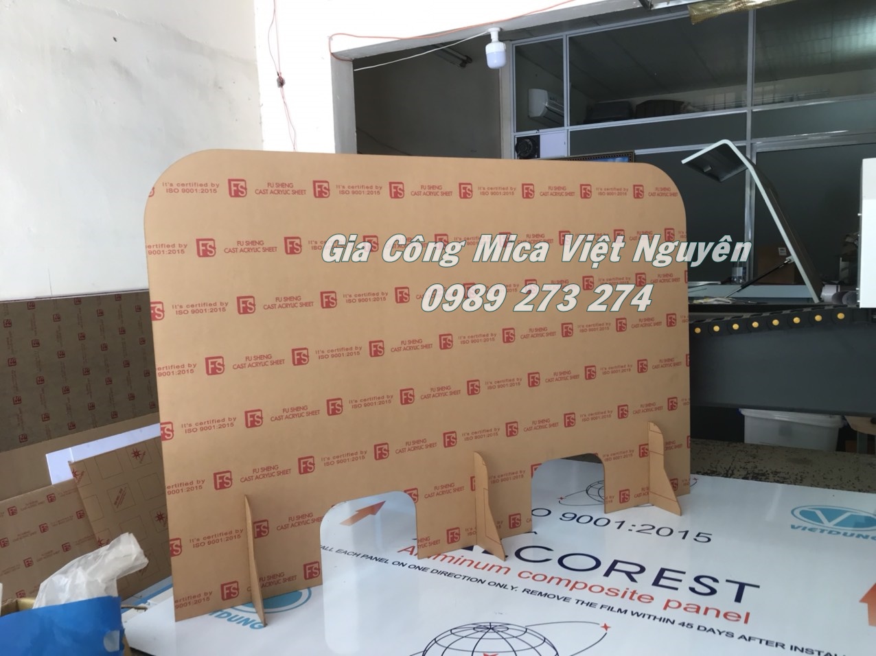 tấm chắn covid di động