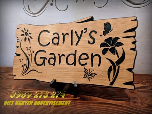 bảng hiệu gỗ đẹp LUNG LINH níu chân khách hàng