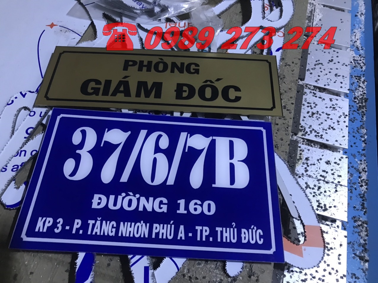 gia công bảng mica