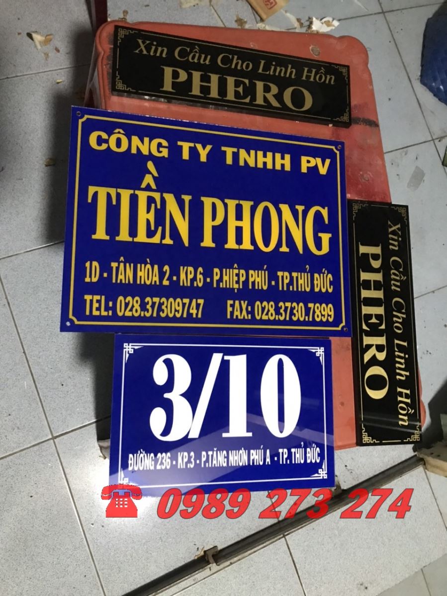 gia công bảng mica